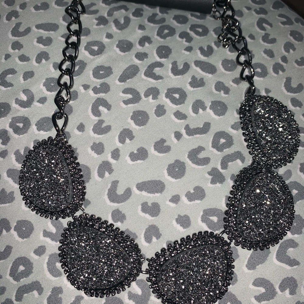 Fashion necklace NWT